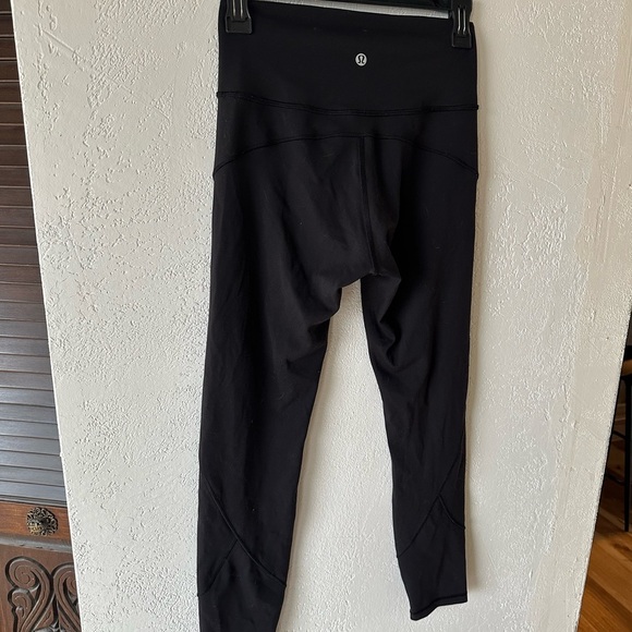 Lululemon In Movement Tight 25" Everlux Leggings - Black - Size 6 Align - Picture 6 of 8